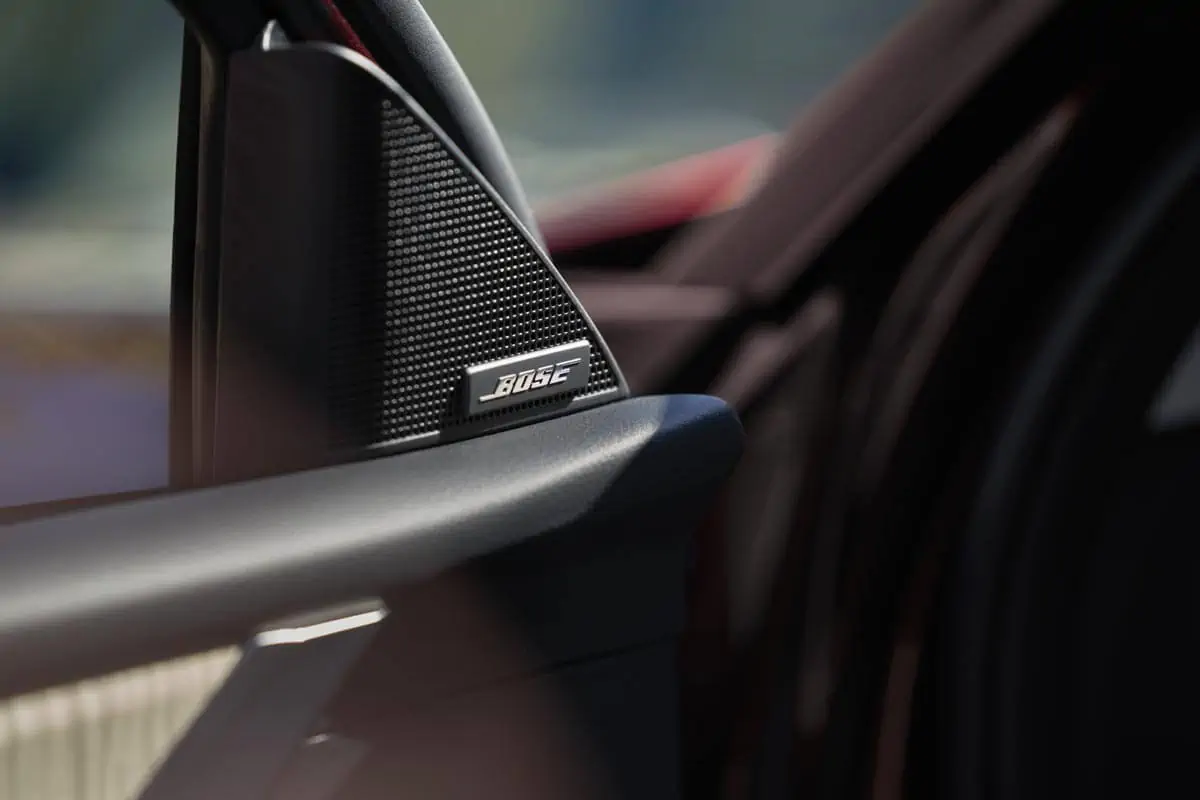 12-SPEAKER BOSE® SOUND SYSTEM