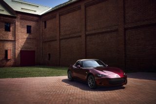 Mazda MX-5 35th Anniversary Edition takes center stage at Sports Cars for a Cause